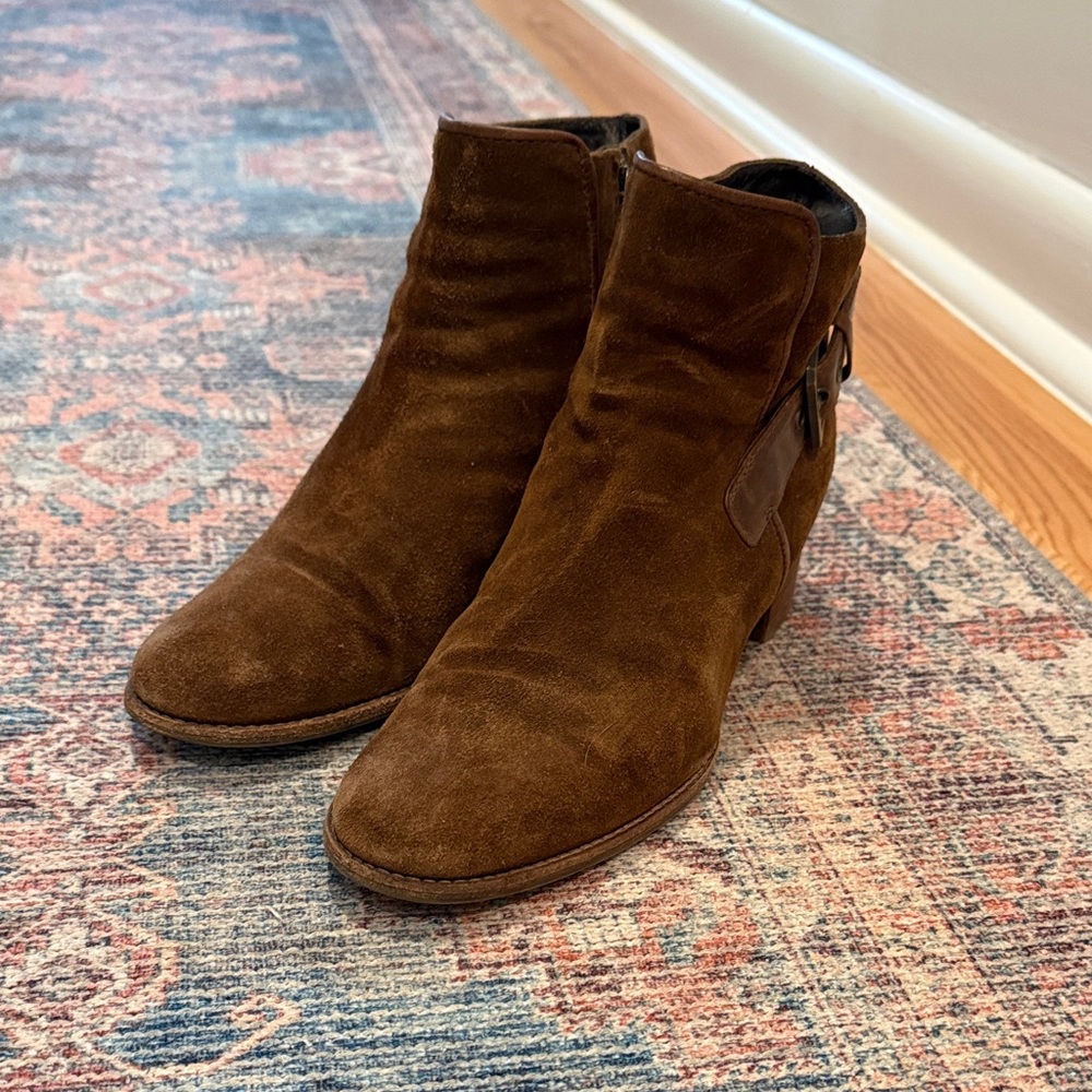Aquatalia Brown Suede Ankle Boots size 9